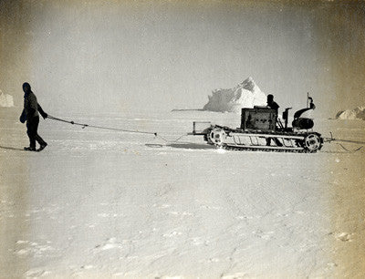 Lieut. Evans guiding Day's motor past the bergs