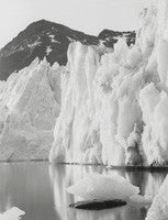 Ice cliffs of the Hamberg Glacier