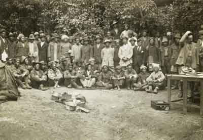 Workers from the expedition on return to Darjeeling