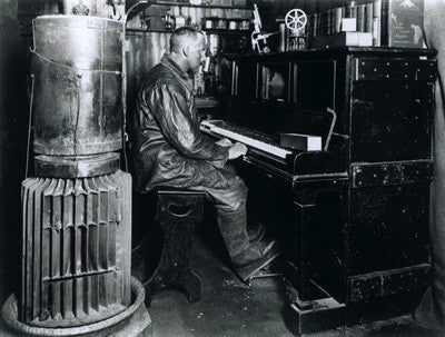 Cecil Meares at the pianola