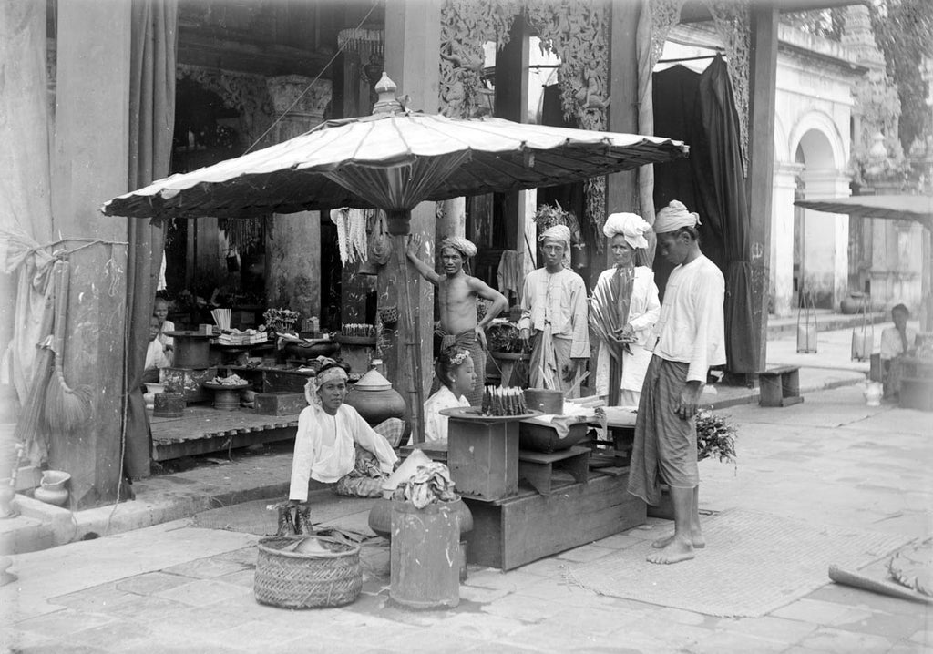 Print of market stall in Myanmar, Burma, 1890