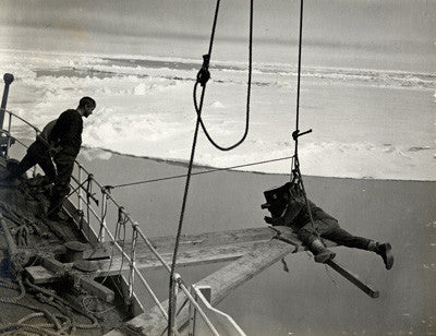 Cinematographing the Terra Nova's bow forcing aside the floes