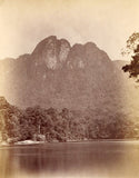 Mountain between Amutu and Waratu, Potaro River